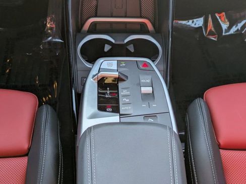 Used 2025 BMW X1 xDrive28i w/ Premium Package image 15