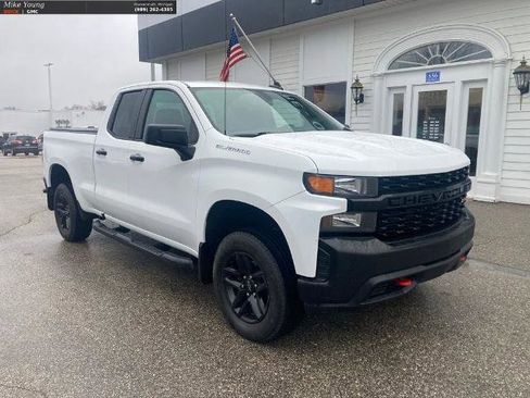 Used 2020 Chevrolet Silverado 1500 Custom Trail Boss w/ Custom Convenience Package AWD/4WD image 3