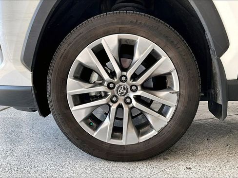 Used 2023 Toyota RAV4 XLE Premium AWD/4WD image 11