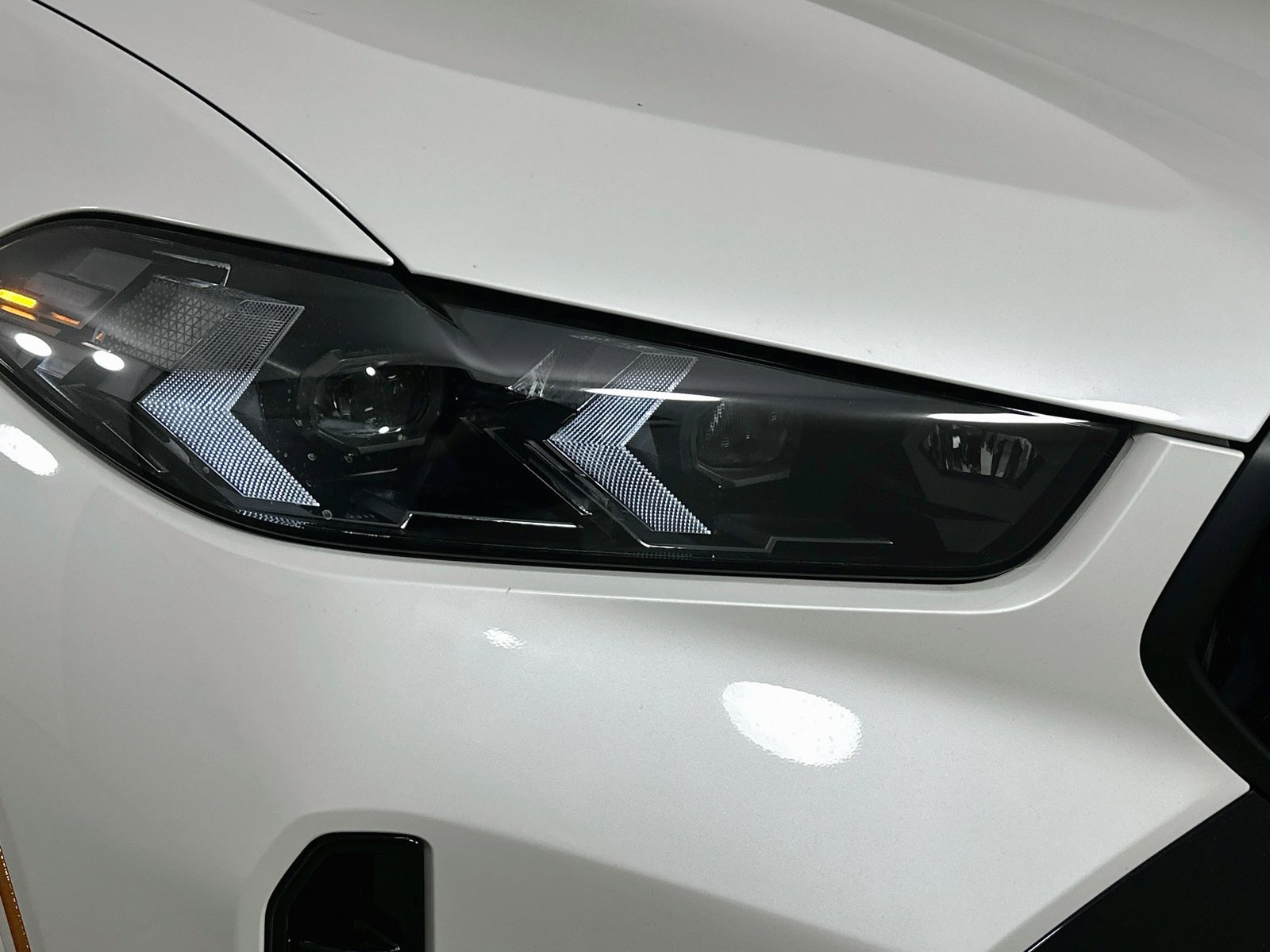 New 2027 BMW X6 xDrive40i AWD/4WD image 8