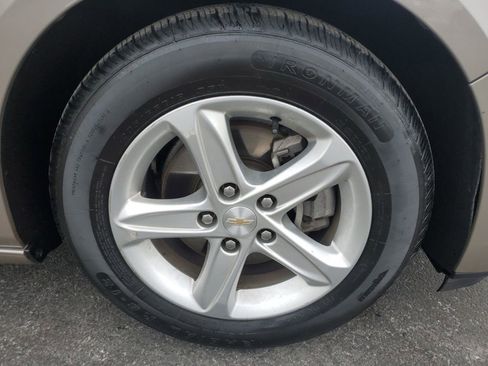 Used 2023 Chevrolet Malibu LS image 10