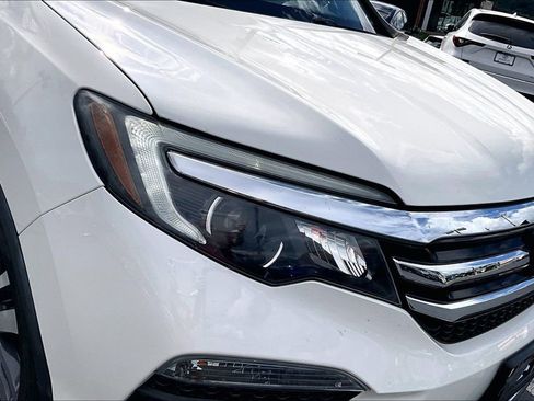 Used 2018 Honda Pilot Touring image 30