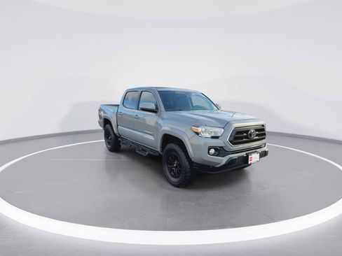 Certified 2020 Toyota Tacoma SR5 image 2