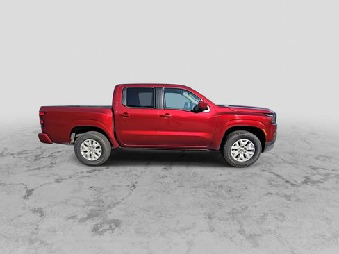 Used 2023 Nissan Frontier SV image 9