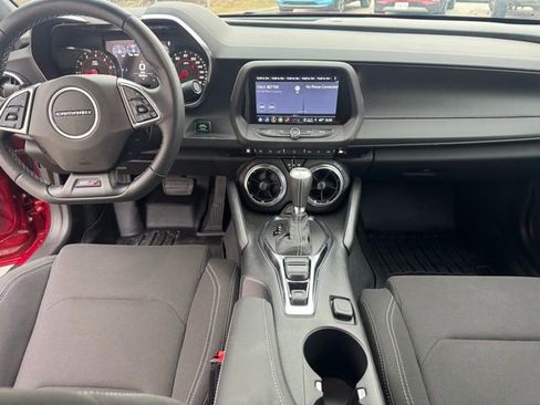 Used 2022 Chevrolet Camaro SS w/ Design Package 1 image 3