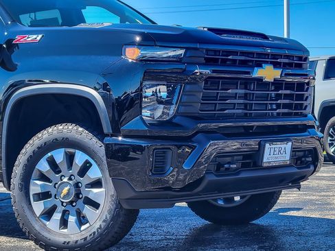New 2026 Chevrolet Silverado 2500 Custom w/ Custom Value Package AWD/4WD image 2