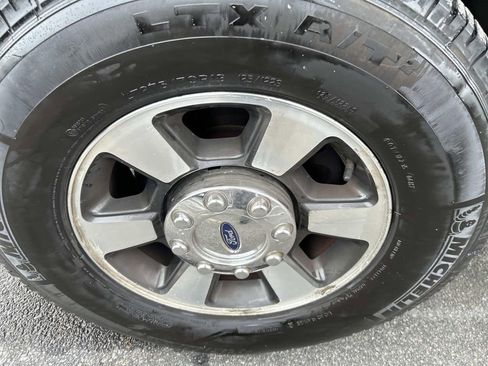 Used 2017 Ford F150 XL w/ Equipment Group 101A Mid image 9