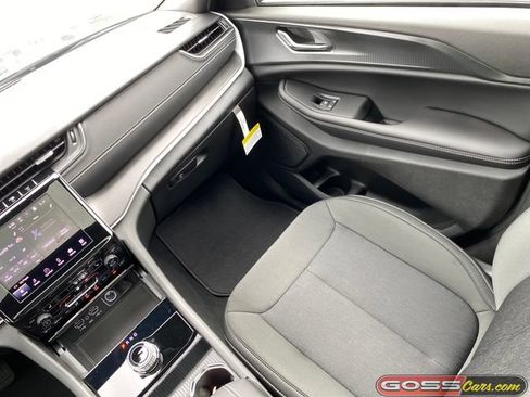 New 2026 Jeep Grand Cherokee Laredo X AWD/4WD image 15