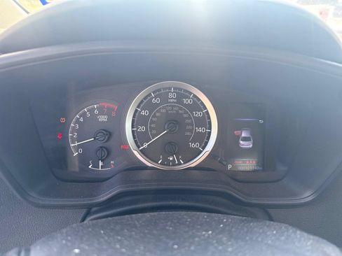 Used 2022 Toyota Corolla LE FWD image 15