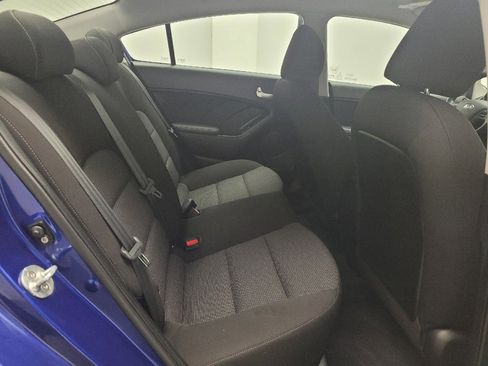 Used 2017 Kia Forte LX FWD image 19
