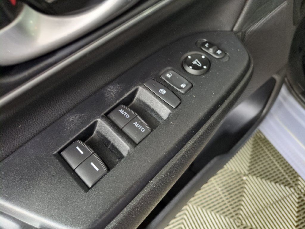 Used 2020 Honda CR-V Touring image 17