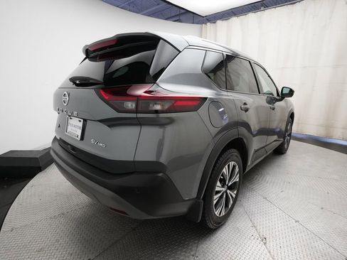Used 2021 Nissan Rogue SV image 12