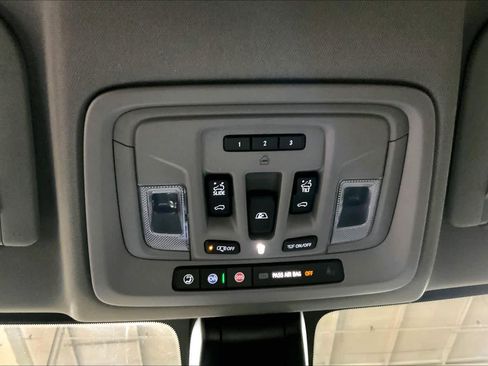 Used 2023 GMC Sierra 3500 Denali w/ Denali Ultimate Package image 33