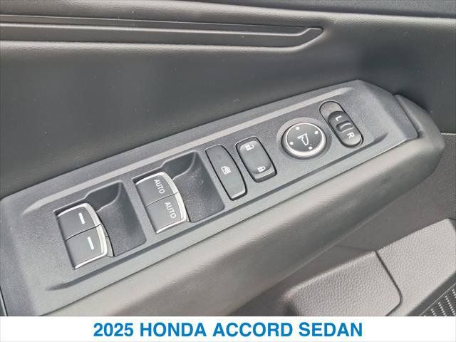 Used 2025 Honda Accord SE image 13
