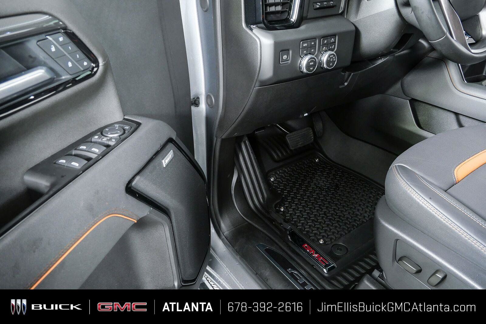 Certified 2026 GMC Sierra 2500 AT4 w/ AT4 Premium Plus Package AWD/4WD image 9