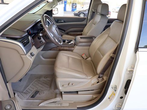 Used 2020 Chevrolet Tahoe LT RWD image 13