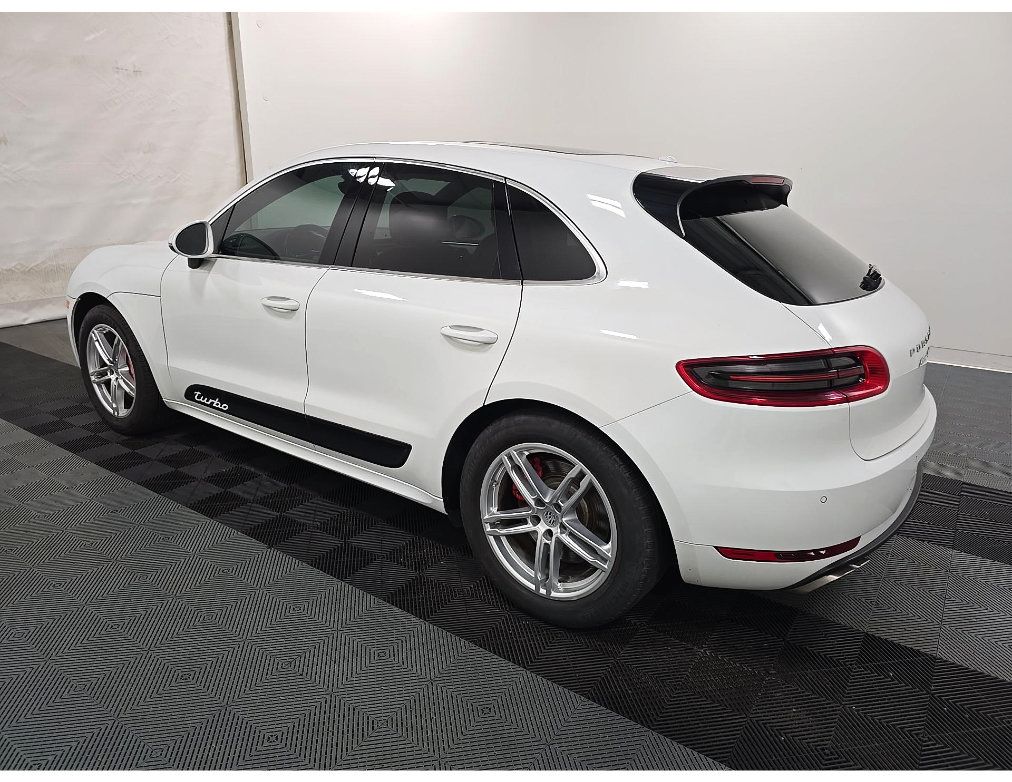 Used 2015 Porsche Macan Turbo AWD/4WD image 4