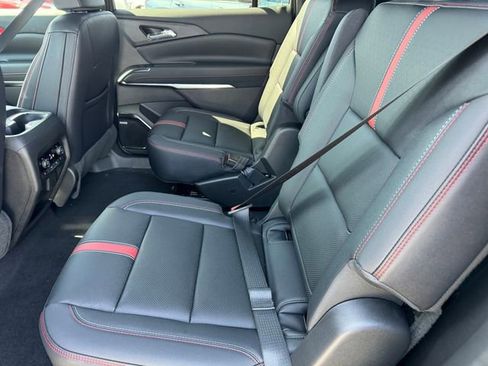 New 2026 Chevrolet Traverse RS w/ LPO, Floor Liner Package image 8