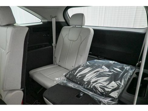 New 2026 Kia Sorento S image 13