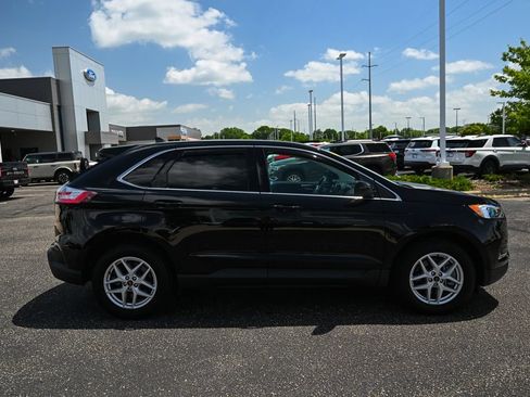 Used 2023 Ford Edge SEL w/ Convenience Package AWD/4WD image 3