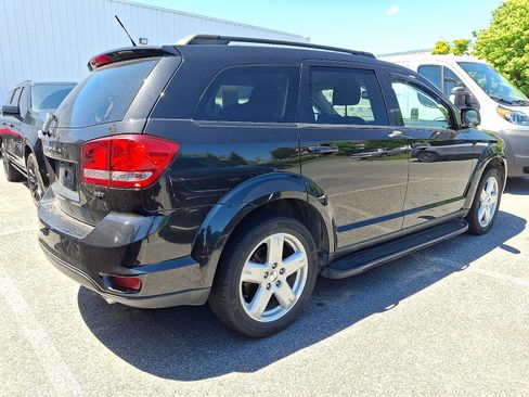 Used 2012 Dodge Journey SXT w/ Flexible Seating Group FWD image 4