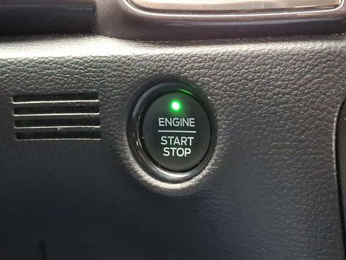 Certified 2019 Ford Ranger Lariat w/ Equipment Group 501A Mid image 23