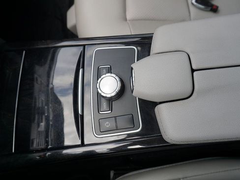 Used 2013 Mercedes-Benz E 350 BlueTEC Sedan image 25