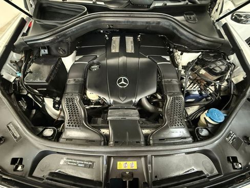 Used 2016 Mercedes-Benz GL 450 4MATIC image 44