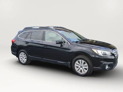 Used 2015 Subaru Outback 2.5i Premium AWD/4WD image 9