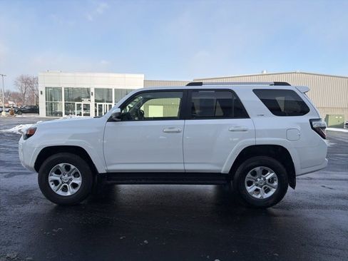 Certified 2024 Toyota 4Runner SR5 image 4