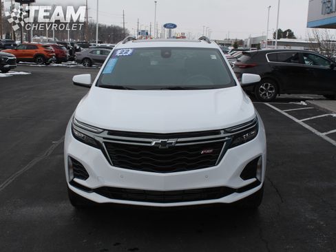 Certified 2022 Chevrolet Equinox RS w/ LPO, Floor Liner Package image 9