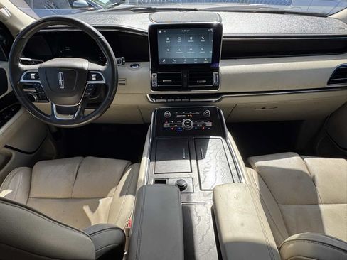 Used 2018 Lincoln Navigator L Select w/ Technology Package AWD/4WD image 35