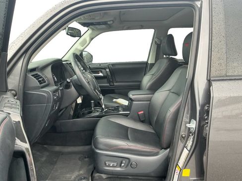 Used 2019 Toyota 4Runner TRD Off-Road Premium AWD/4WD image 14