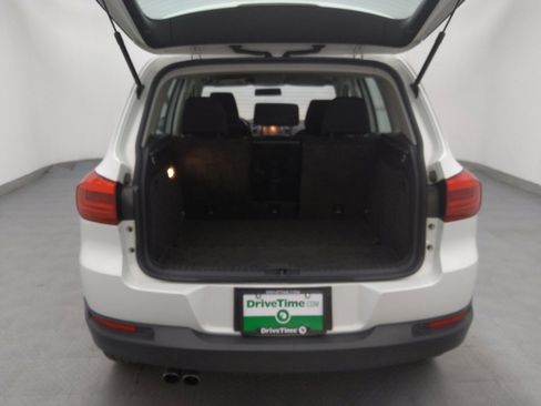 Used 2017 Volkswagen Tiguan Limited w/ Premium Package image 29