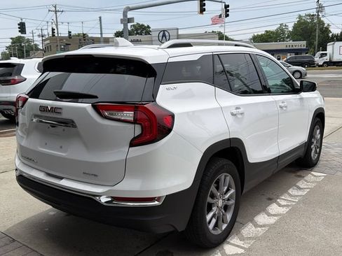 Used 2023 GMC Terrain SLT w/ Infotainment Package II AWD/4WD image 8