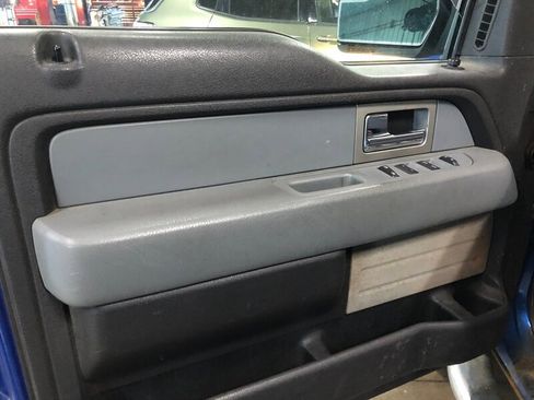 Used 2011 Ford F150 XLT w/ XLT Chrome Pkg image 18