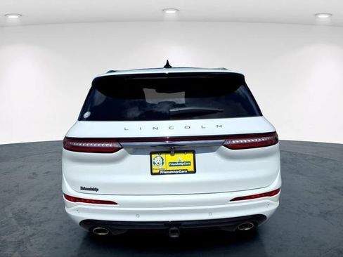 Used 2022 Lincoln Corsair Grand Touring w/ Towing Package AWD/4WD image 7