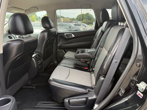 Used 2019 Nissan Pathfinder SV w/ Rock Creek Edition AWD/4WD image 14