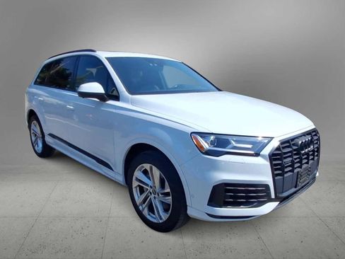 Used 2021 Audi Q7 3.0T Premium w/ Convenience Package AWD/4WD image 2
