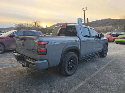 Used 2023 Nissan Frontier PRO-4X w/ Pro-4X Premium Package image 3