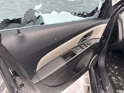 Used 2016 Chevrolet Cruze LT w/ Sun And Sound Package image 15