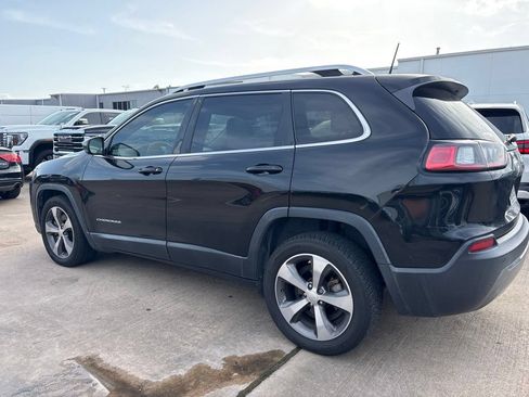 Used 2019 Jeep Cherokee Limited FWD image 4