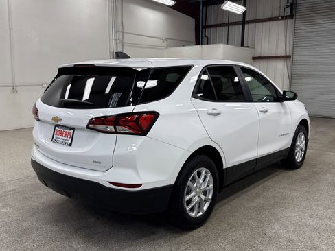 Used 2024 Chevrolet Equinox LS w/ LS Convenience Package image 20