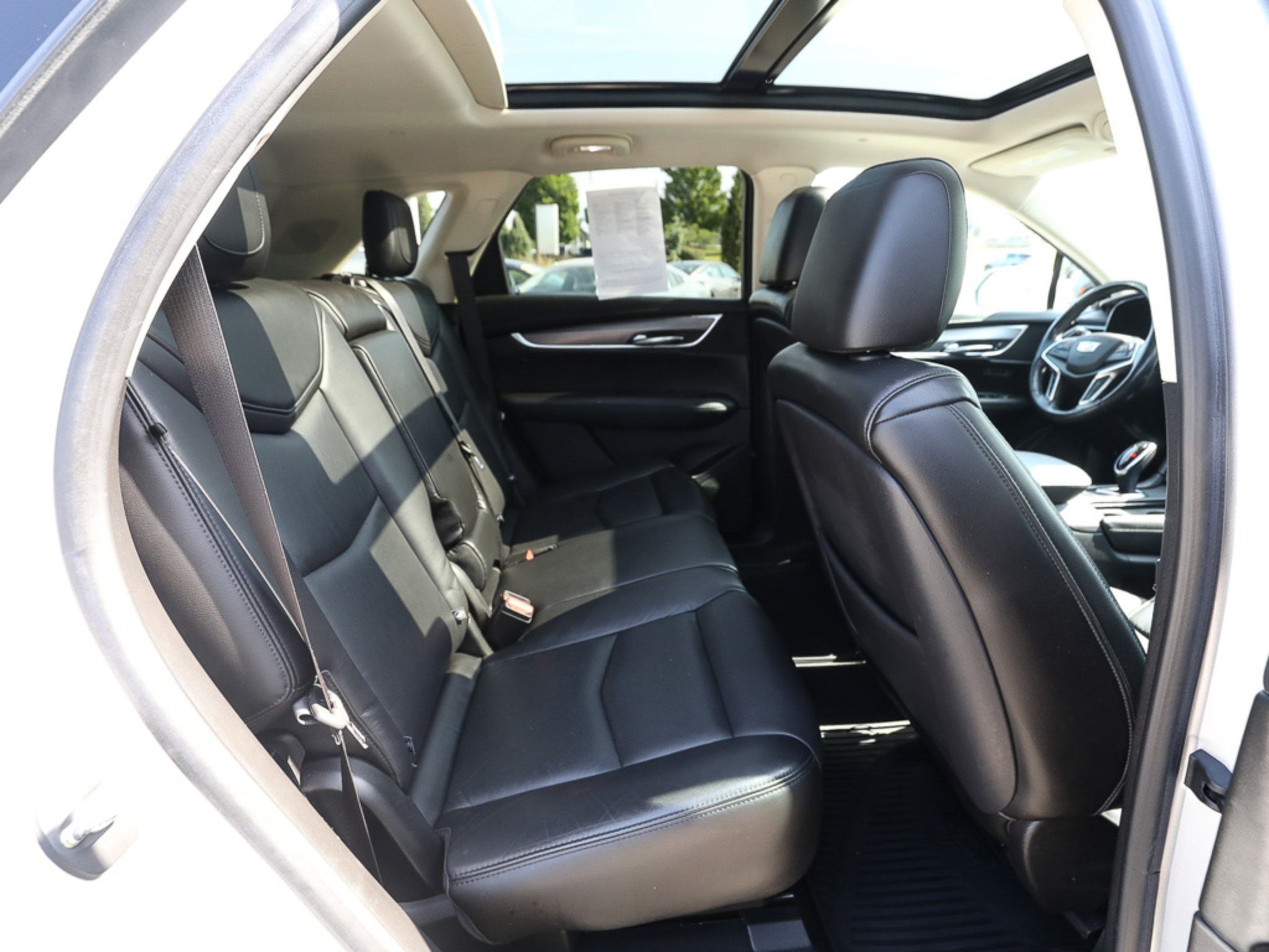 Used 2018 Cadillac XT5 Luxury w/ Driver Awareness Package AWD/4WD image 23