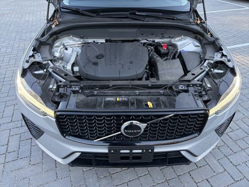 Certified 2025 Volvo XC60 B5 Plus image 24