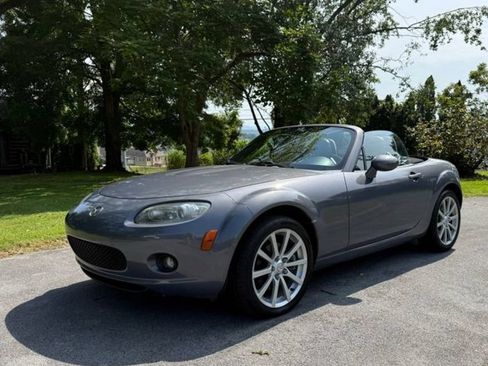 Used 2007 MAZDA MX-5 Miata Grand Touring w/ Premium Pkg RWD image 5