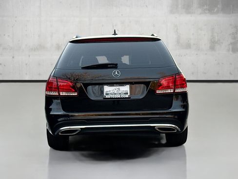 Used 2016 Mercedes-Benz E 350 4MATIC Sport Wagon image 6