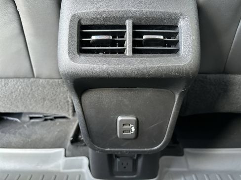 Certified 2019 Chevrolet Equinox Premier FWD image 20