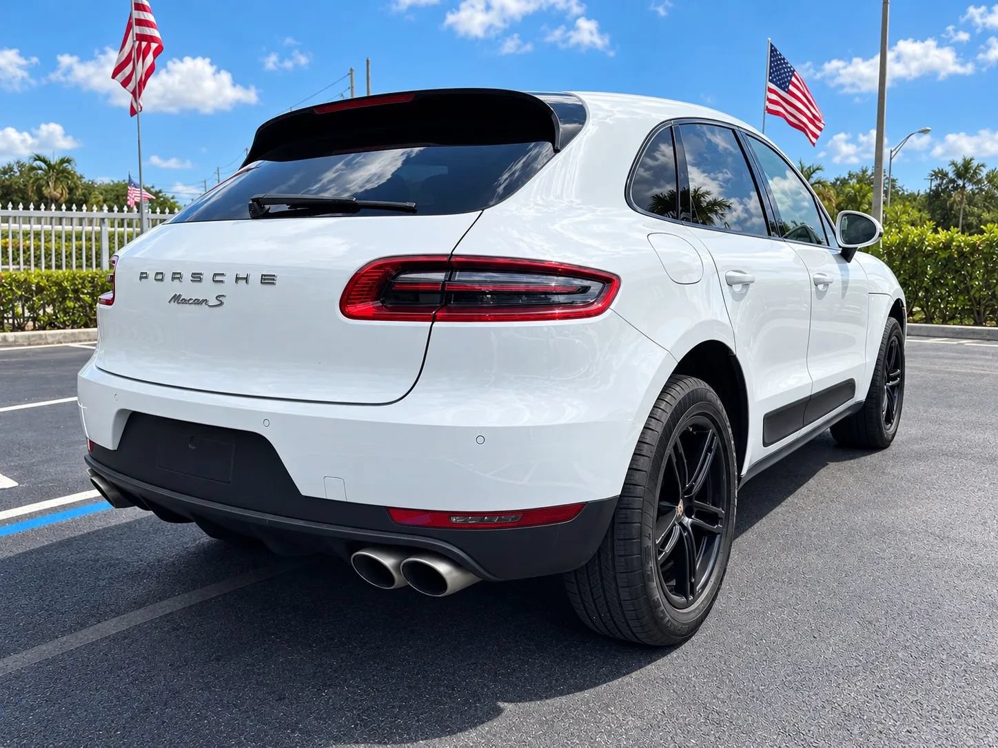 Used 2016 Porsche Macan S AWD/4WD image 7