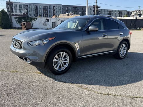 Used 2017 INFINITI QX70 AWD w/ Premium Package image 1